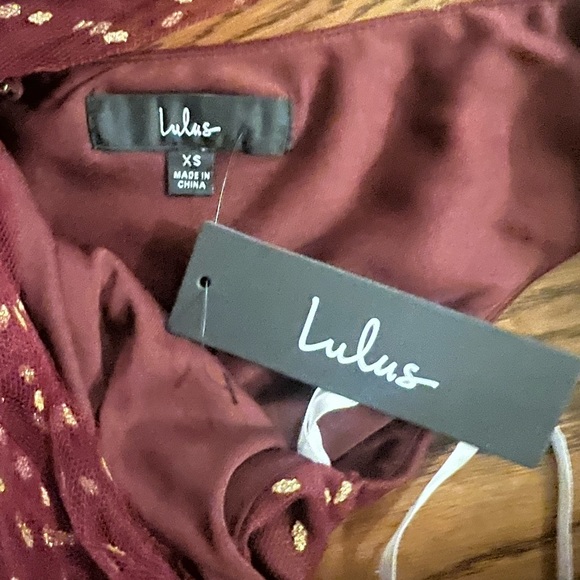 NWT NEW Lulu’s Forever Sparkling Burgundy Dotted Mesh Tiered Mini Dress XS - Picture 8 of 10